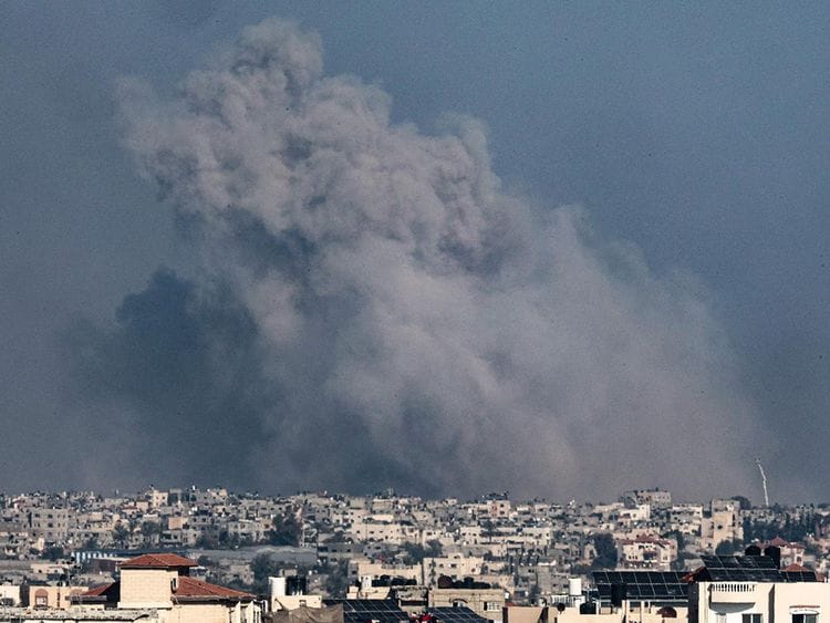 smoke billowing over Khan Yunis 