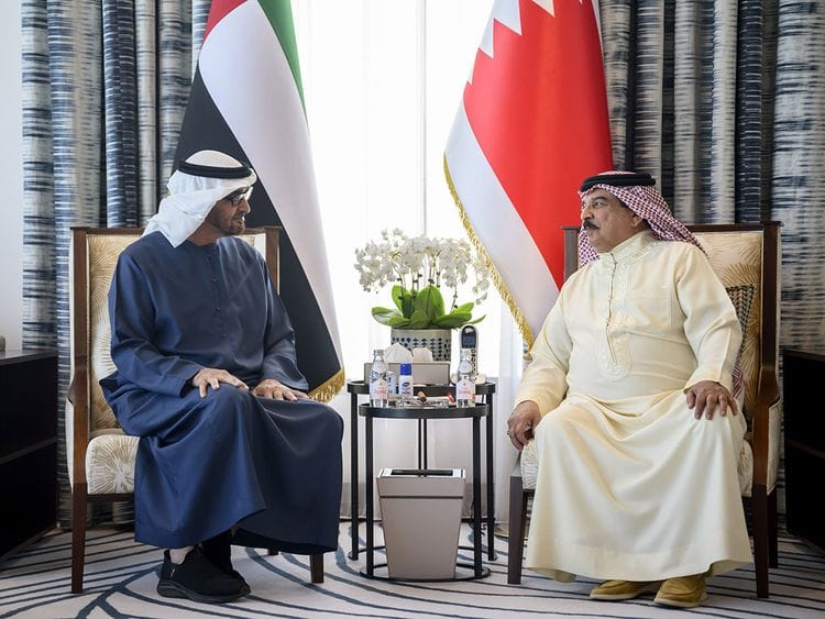 mbz-with-bahrain-king-at-bahrain-king-reisdence-in-abu-dhabi-on-24-jan-pic-from-wam-1706111503346