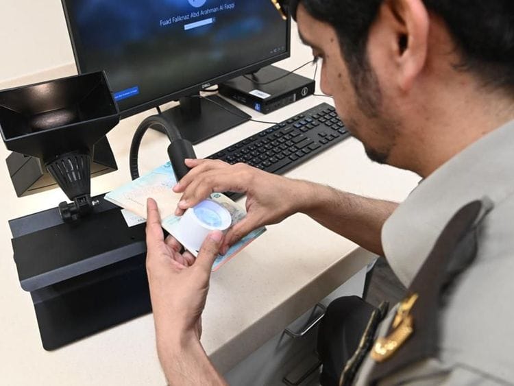 GDRFA detects fake passports visa61-1706418990602