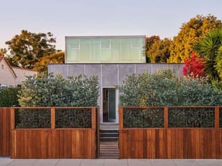 Actor Seann William Scott is selling his $5 million Venice compound
