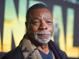 Carl Weathers, linebacker-turned-actor who starred in 'Rocky' movies and 'The Mandalorian', dies