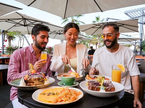 La Mezcaleria JBR has an exciting new addition to its culinary offerings: The Late Breakfast Experience! 