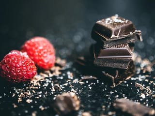 What to eat for happiness? Expert-picked mood and brain food list!