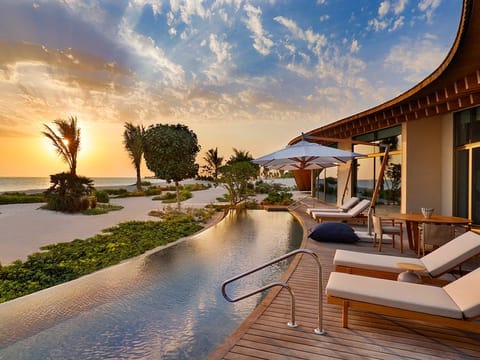 As Saudi Arabia raises its tourist targets to 150 million by 2030, its hospitality market is seeing big-ticket funding and alliances slot into place. No one wants to miss out on this growth story.  