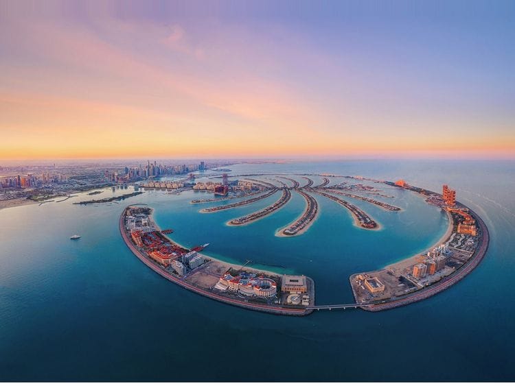 3D dubai-downtown-skyline-united-arab-emirates-1708405281725