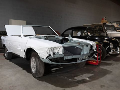 A new sort of 'fitting out'. At the Fuse garage in Dubai, fuel-powered vehicles are given an electric powertrain kitting out. Will this trend catch on? 