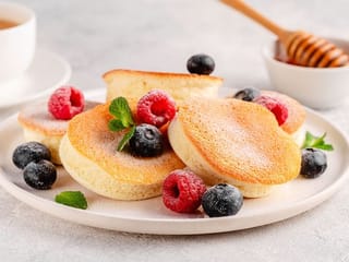 Fluffy Japanese soufflé pancakes: A step-by-step guide to cloud-like perfection