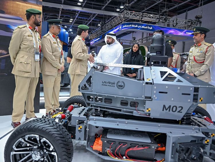 ahmed-bin-mohd-with-dxb-police-chief-at-polcie-summit-on-march-5-pic-on-wam-1709656217176