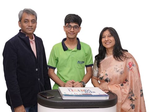 Yatharth Shah, the topper outside India in the JEE Main 2024 (Session 1), with his parents 