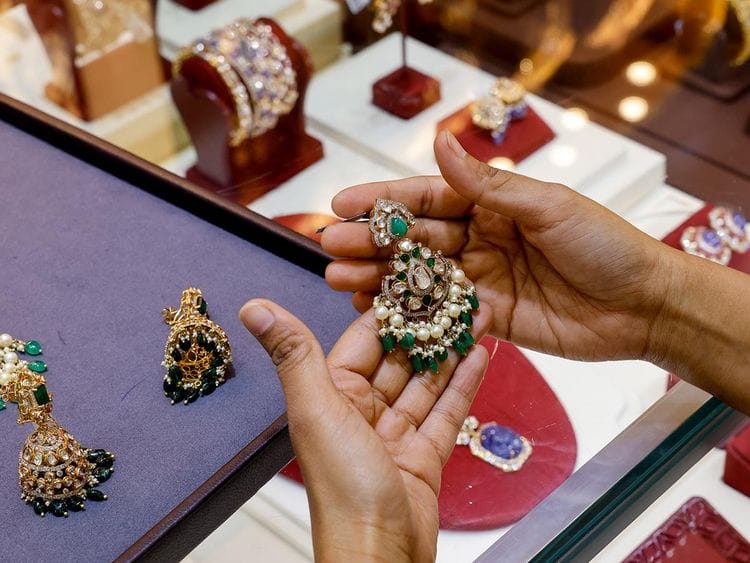 STOCK GOLD JEWELLERY / DUBAI / SHOPPING