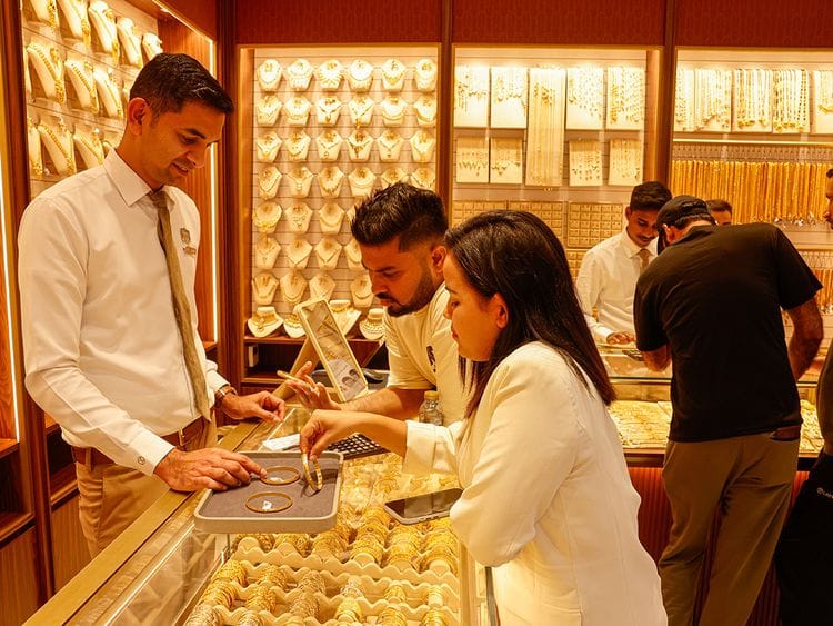 STOCK GOLD JEWELLERY / DUBAI / SHOPPING