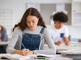 Signs of scribbling: Ditch the keyboard! Pen boosts brainpower