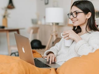 Spring decor trend: How to make your home peachy, the pantone colour of 2024