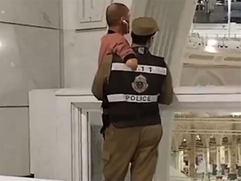 The video garnered widespread admiration, with many lauding the selfless act of the security officer. 