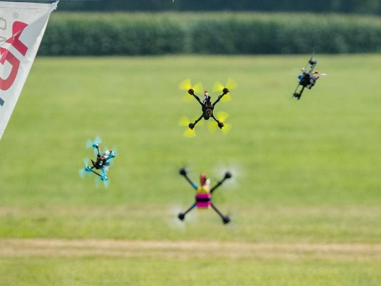 drone-race-2-1712403776359