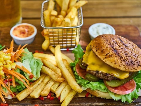 Cheeseburger and Fries