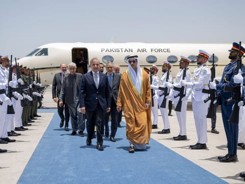 Sheikh Mansour bin Zayed Al Nahyan, UAE Vice President and Deputy Prime Minister (center R), receives Shehbaz Sharif, Prime Minister of Pakistan (center L), at Al Bateen Airport.