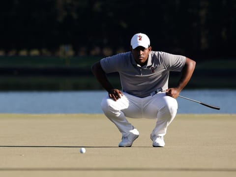 Rayhan Thomas will give up his amateur status this week