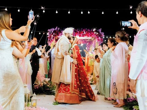 Divya Gangwani and Kunal Jamani decided to go for a beach wedding, with the wondrous Hua Hin beach in Thailand presenting the perfect setting