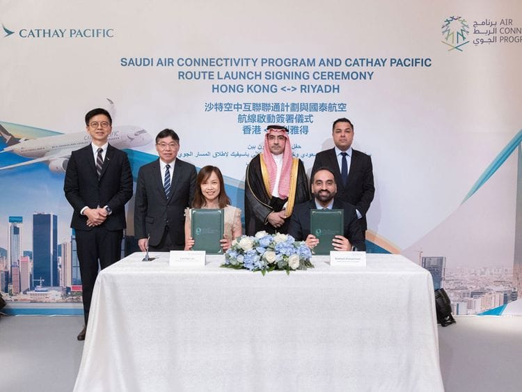 01-The-agreement-was-signed-by-Cathay-Chief-Customer-and-Commercial-Officer-Lavinia-Lau--Saudi-Air-Connectivity-Vice-President-Rashed-Alshammari_