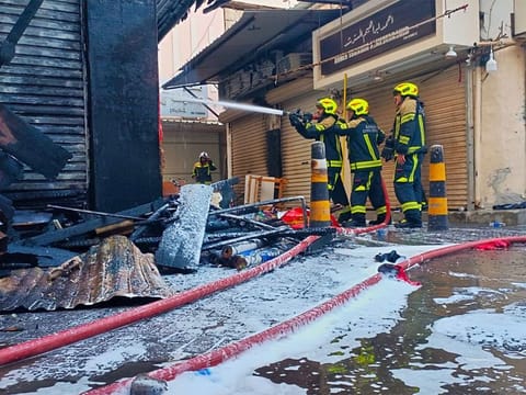 The Civil Defence continues its efforts to extinguish the fire in Manama Souq.