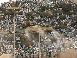 Hajj pilgrims asked to remain in tents between 10am and 4pm on Day of Arafat amid heat warning