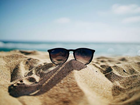 Summertime means vacations, relaxation and quality time with friends and family. Use our guide to make the most of it!