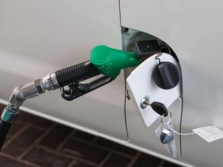 Kuwait to raise annual fuel sales to 17b litres