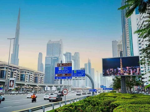 According to the new law, the newly launched company is tasked with managing, developing, and operating advertising sites, in addition to investing in advertising technologies, and conducting related research, while also ensuring regulatory compliance. 