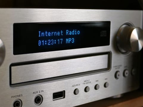 Whether you're a seasoned audiophile or a casual listener, there's an internet radio out there to suit your taste and lifestyle. 