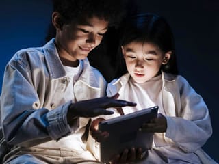 Meta starts removing under-16s from social media in Australia