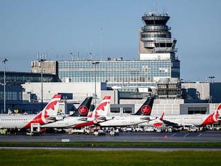 Air Canada reaches pact with pilot union, averting strike