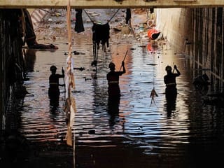 Spain sends thousands more troops to flood-hit region