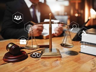 Top tips to avoid legal problems in the UAE