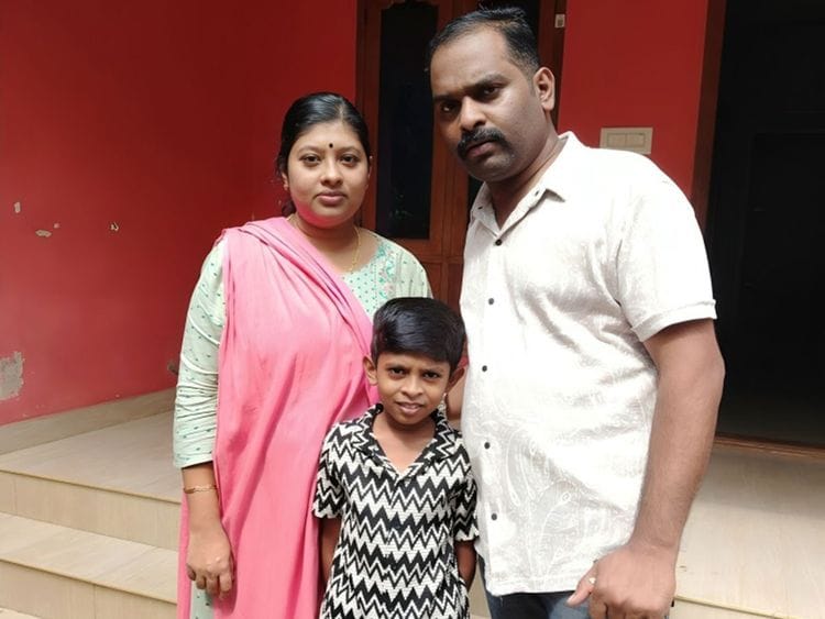 Vaisakh_Surendran_reunites_with_his_son_and_wife_in_Thiruvananthapuram-2-1732532915913