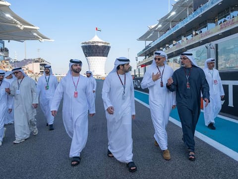  Khaled bin Mohamed bin Zayed, Hamdan bin Mohammed bin Rashid witness Formula 1 season finale