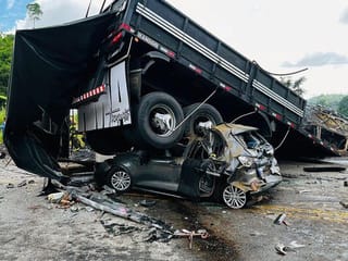 At least 32 die in bus accident in southeastern Brazil
