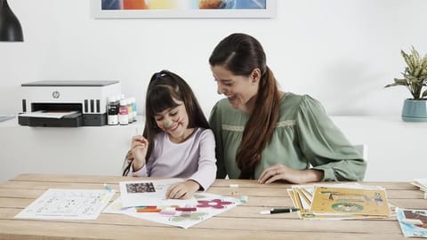 HP Printables encourages parents to spend an enjoyable time with children, or keep them occupied while parents catch up with a friend for coffee, without the need to buy teaching aids or constantly bring home new toys 