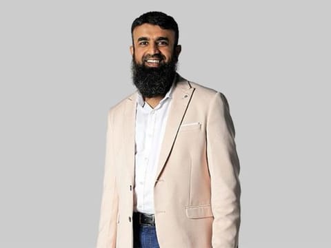 As a dentist, one of the things Dr Tanveer sees almost every day are patients surprised that they have a cavity or that they have gum disease or both 