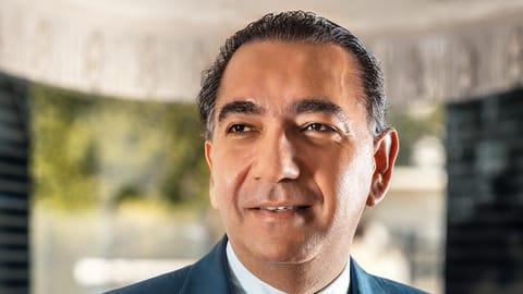 To help people become self-reliant, Murtaza realised that his foundation needed to focus on developing their skills and capabilities, and work with policymakers to advice and consult them of the grassroots reality 