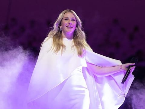 Ellie Goulding performed her critically acclaimed 2012 hit 'Anything Could Happen' 