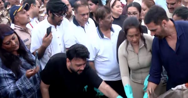 Akshay Kumar, Amruta Fadnavis lead Juhu beach clean-up after Ganesh ...