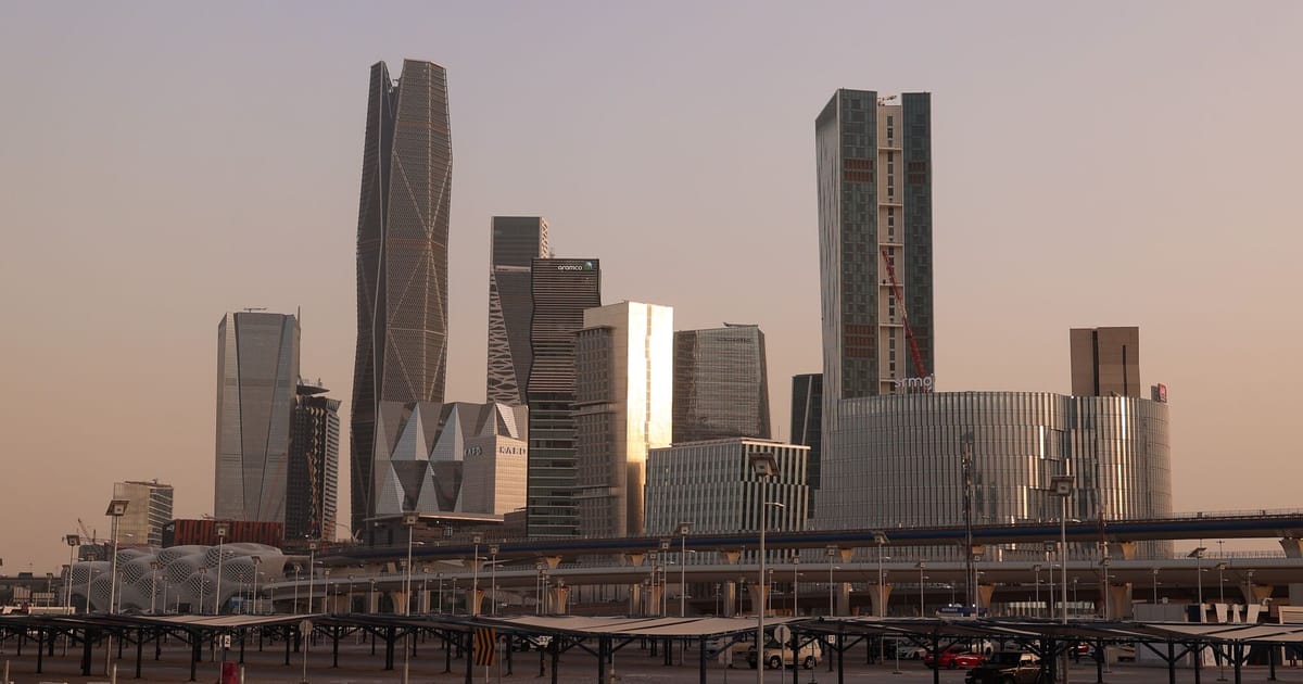 Saudi Arabia tightens employment contract rules with new digital ...