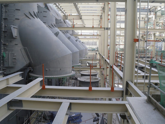 UAE nuclear plant receives final condenser