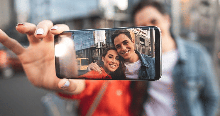 5 best camera smartphones for picture-perfect shots in the UAE 2025